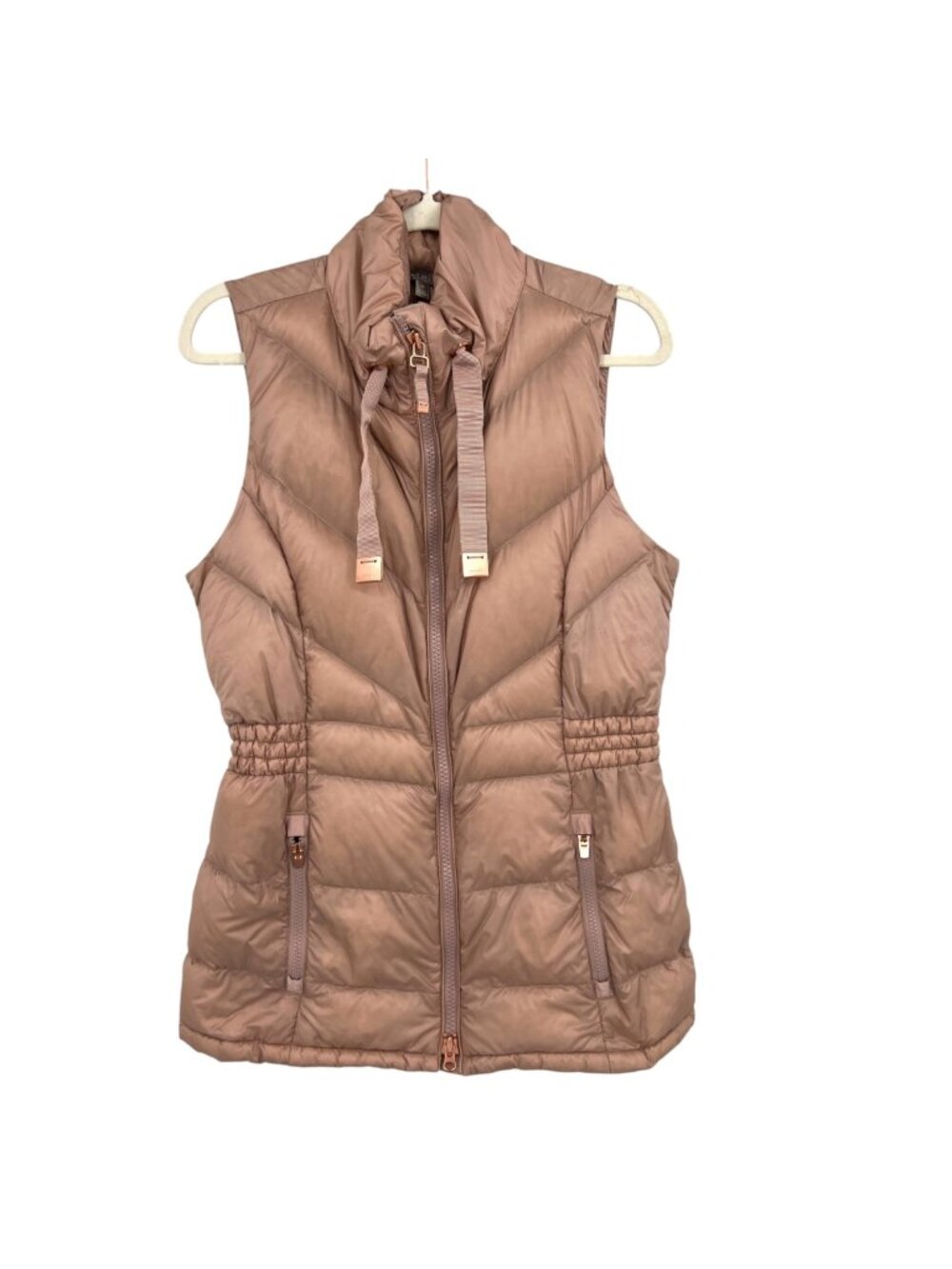 Athleta Danner Peak Down Vest Puffer in Nouveau Rose Athleisure Size Medium